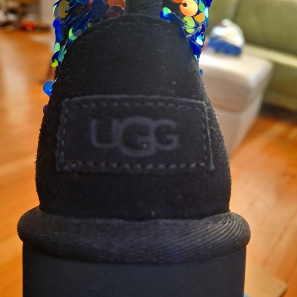 Ugg Australia Classic Stellar Sequin Multicolor Boots Black size 7 NEW - Picture 4 of 5